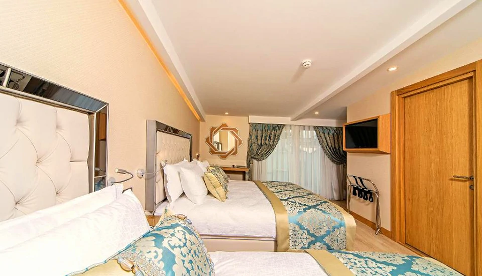 هتل موکارناس تکسیم